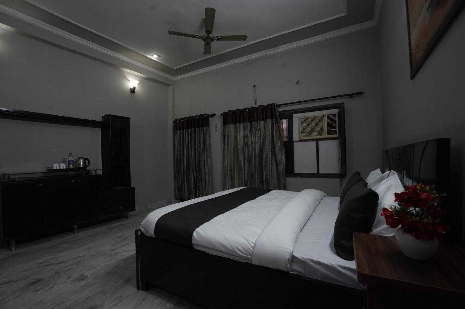 Play-Sunflower Omega-1 Couple Friendly Greater Noida Ngoại thất bức ảnh